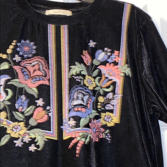 Beautiful embroidered velvet Zara top NWT - Picture 5 of 5
